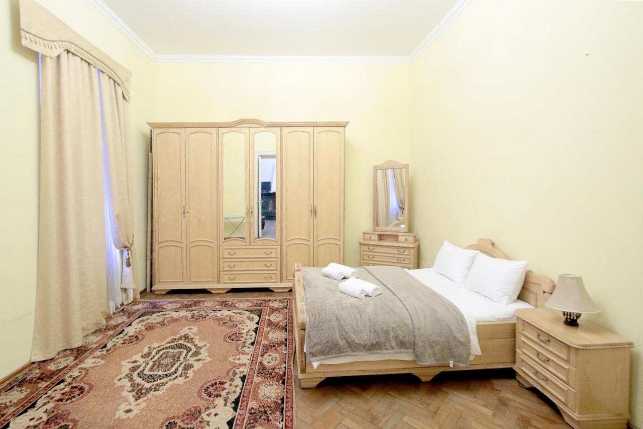 Pro Apartments 12213 リヴィウ エクステリア 写真