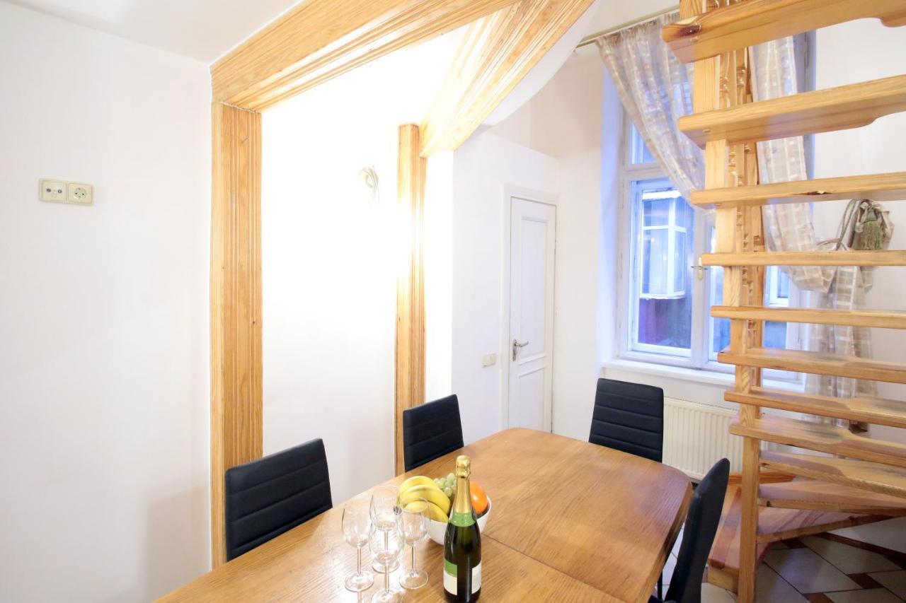 Pro Apartments 12213 リヴィウ エクステリア 写真