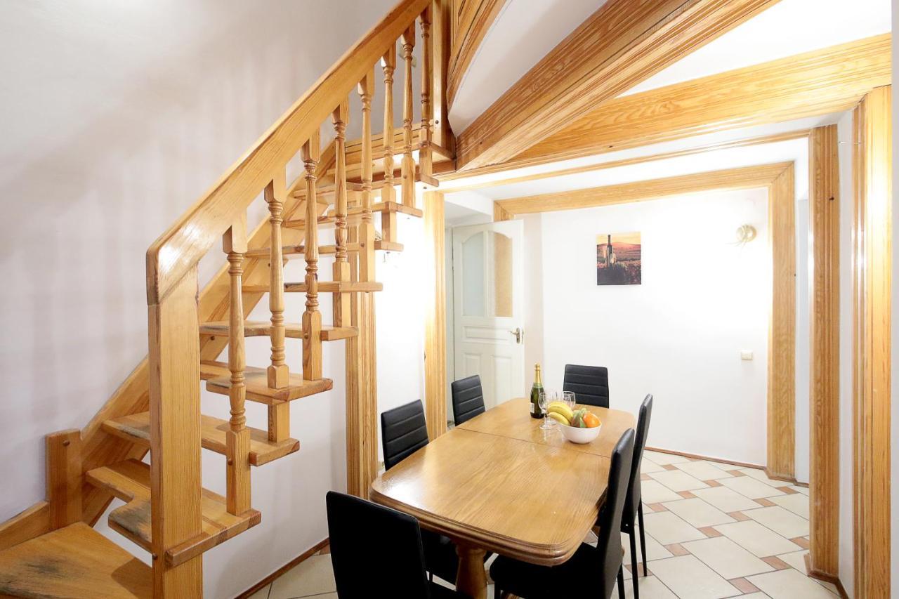 Pro Apartments 12213 リヴィウ エクステリア 写真